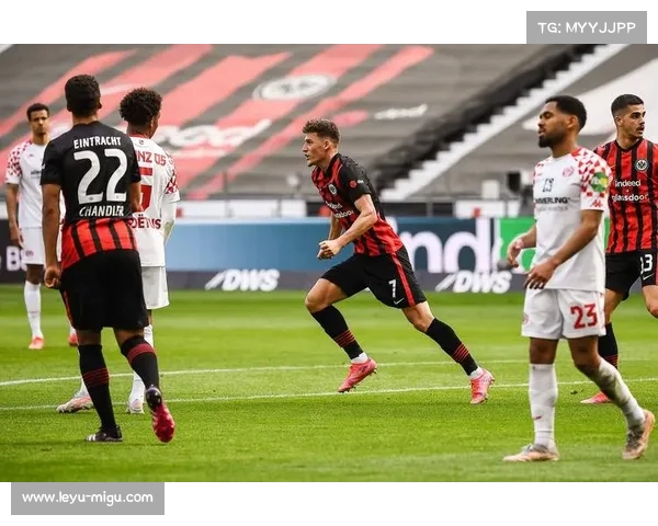 德甲主场:社区文化与足球激情完美融合,气氛火热升级 德甲主场:社区文化与足球激情完美融合,气氛火热升级