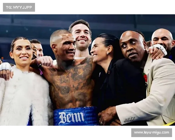 奥蒂兹签约金童推广,与赫恩合作规划154磅统一战路径 奥蒂兹签约金童推广,与赫恩合作规划154磅统一战路径